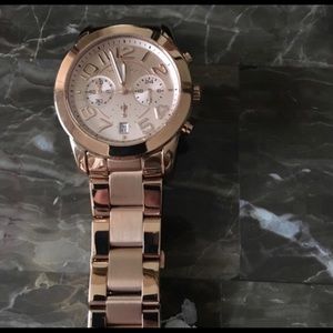 Authentic MK watch with box. Rose gold.